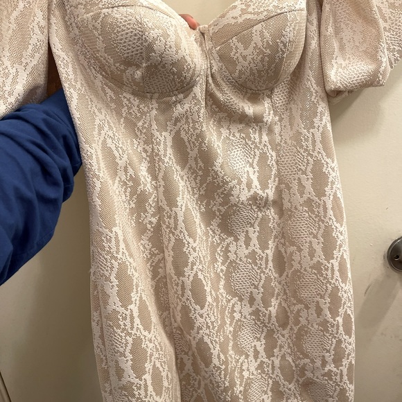 Dresses & Skirts - Beige with gold party dress